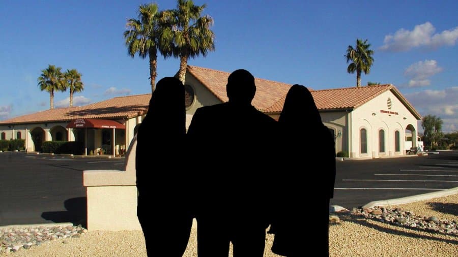 3 People You Didnt Realize Were Part Of A Funeral